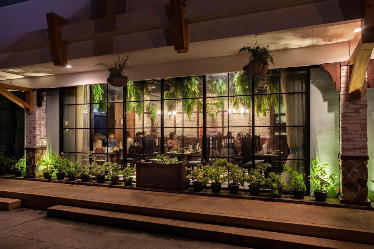 Baumancasa Beach Resort Karon Exterior photo